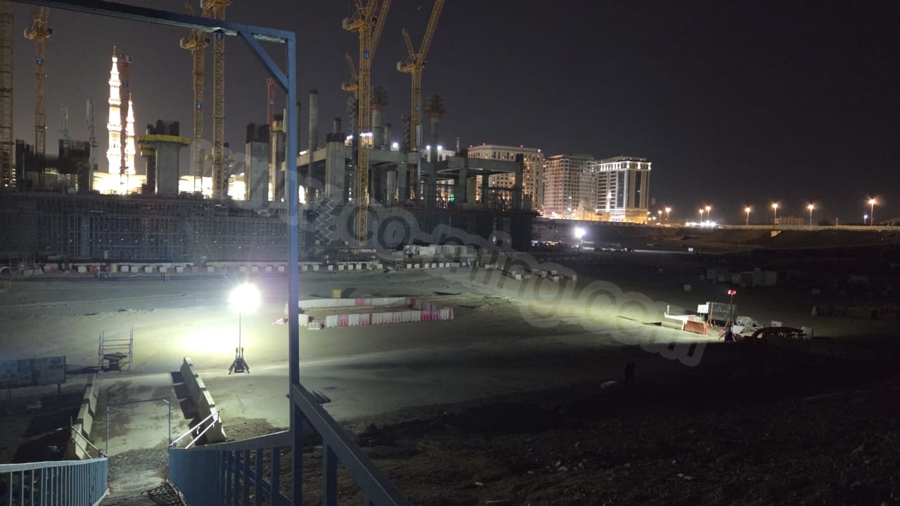 TL-500 Lights Up Night Construction Site, Enhancing Visibility for Field Operations